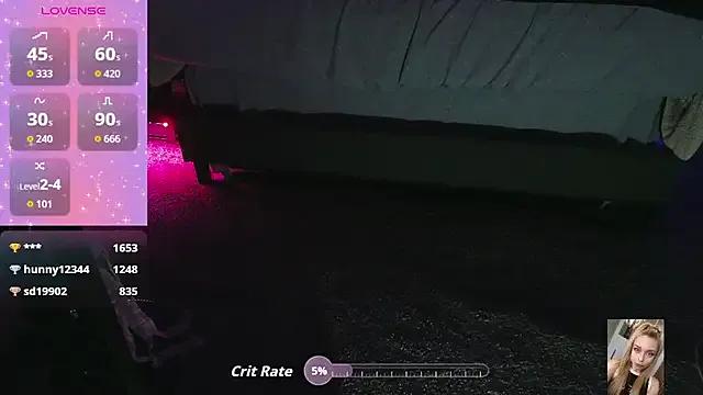 Freechat Blondiewithanass on StripChat