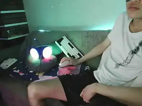 Group boyhigh1997 on StripChat