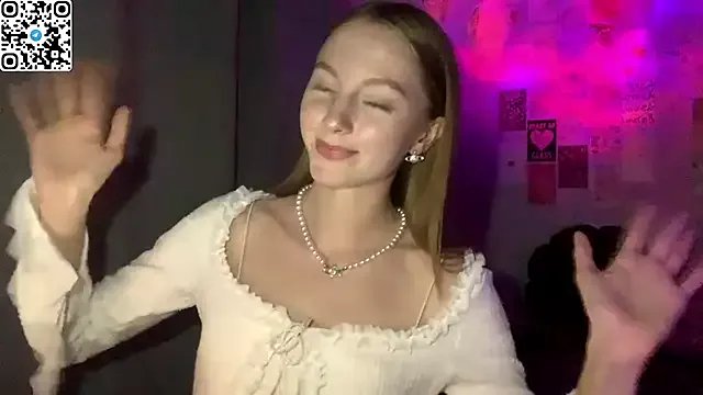 Freechat BrightAnnie on StripChat