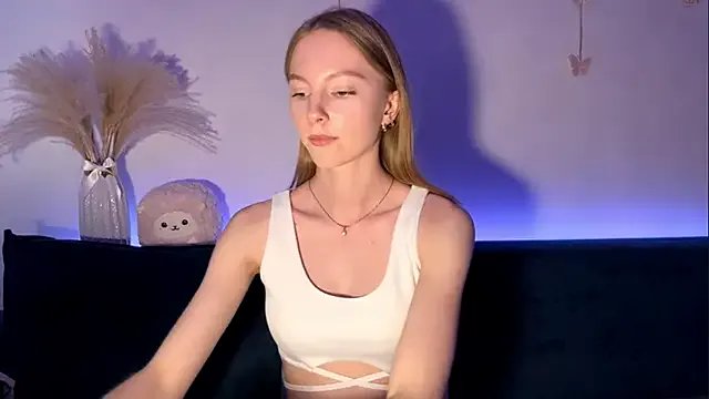 Freechat BrightAnnie on StripChat