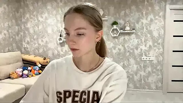 Freechat BrightAnnie on StripChat