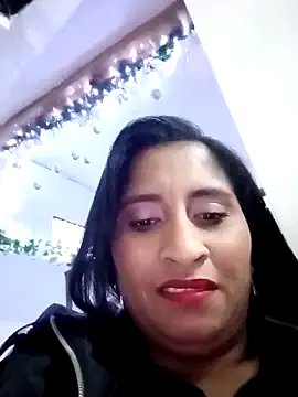 Freechat CarolinaNavas33 on StripChat