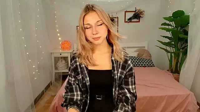 CatEyePro on StripChat