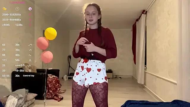 Freechat CharlynDini on StripChat