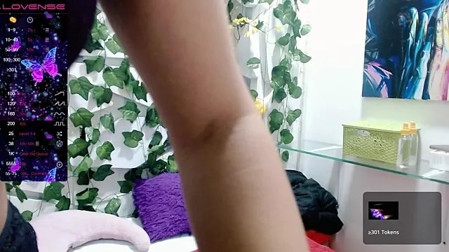 Freechat charrlotte_quinn on StripChat