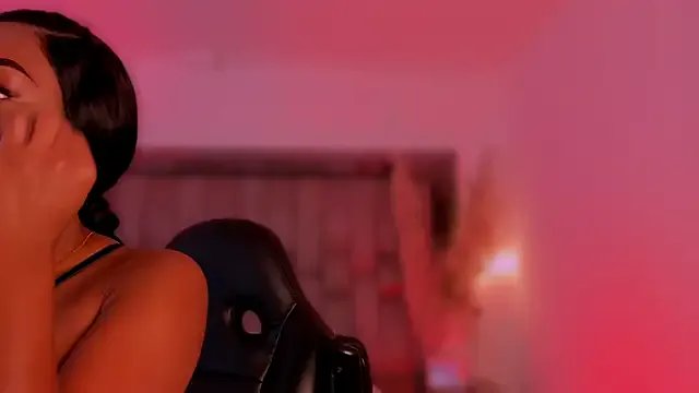 Freechat ChaynnaCooper on StripChat