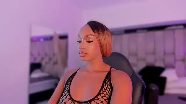 Freechat ChaynnaCooper on StripChat