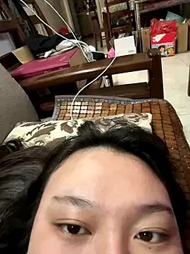 Freechat chenyu0308 on StripChat