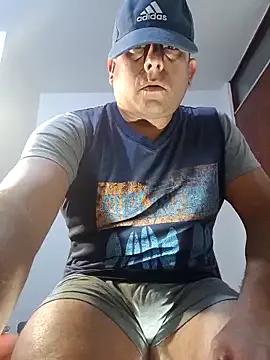 chicoguapo8 on StripChat 