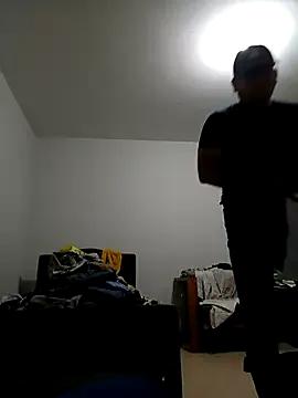 chicoguapo8 on StripChat 