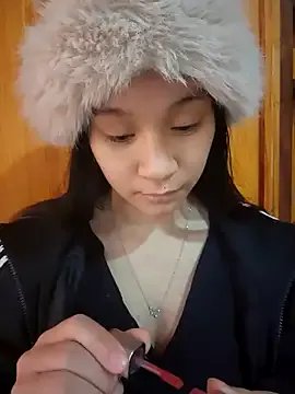 Freechat ChiecumBae on StripChat