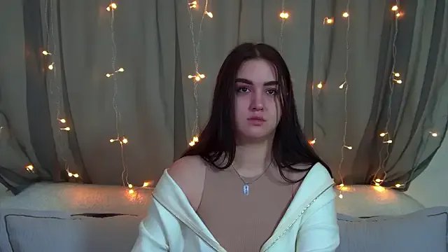 Freechat ChristinaMilton on StripChat