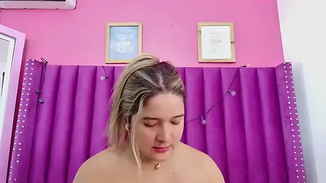 Freechat collegepawglovedaddy on StripChat