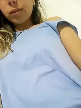 Freechat CrisHot202 on StripChat