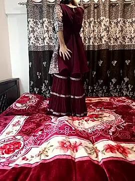 Freechat Cute-Bhavya on StripChat