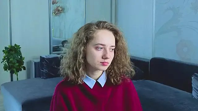 Freechat CuteLunette on StripChat