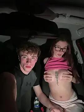 StripChat DanielleBabe is Freechat DanielleBabe — Bend over and spread ass