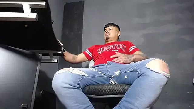 Freechat DickMasterfindom on StripChat