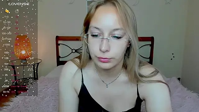 Freechat dina_sunshine on StripChat