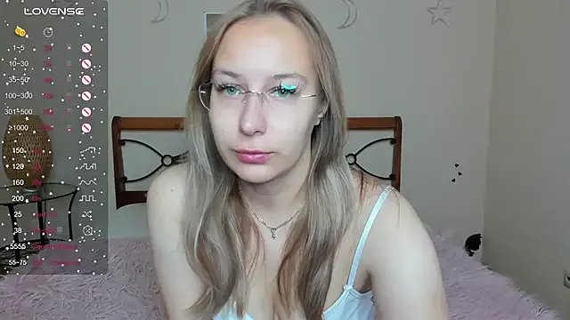 Freechat dina_sunshine on StripChat