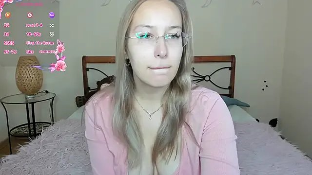 Freechat dina_sunshine on StripChat