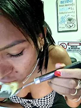Avatar of Doll_Loren