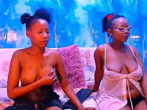 Freechat ebonypretty4u69 on StripChat