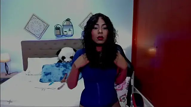 Freechat Edelaine_rogers on StripChat