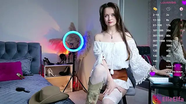 Freechat Elfaelle on StripChat