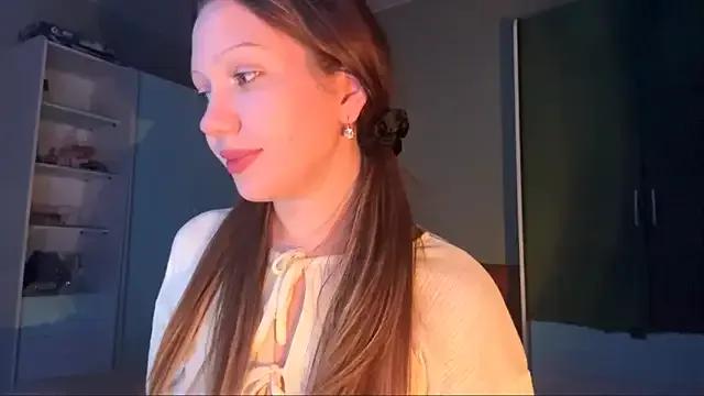 Freechat EmiIyKitty on StripChat