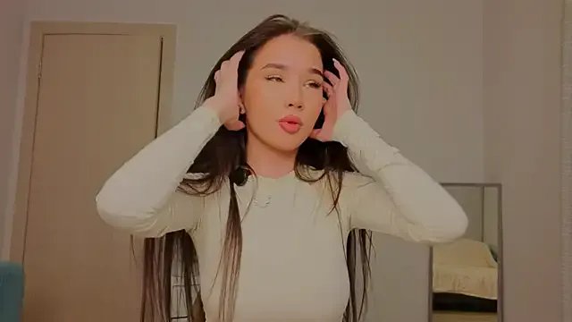 Freechat EmiliaDroll on StripChat