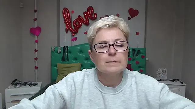 Private EmiliaGree on StripChat