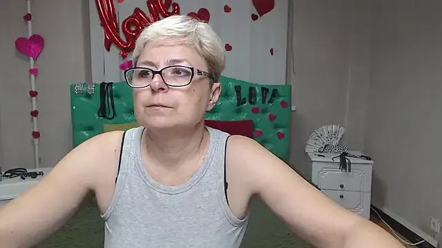 Private EmiliaGree on StripChat