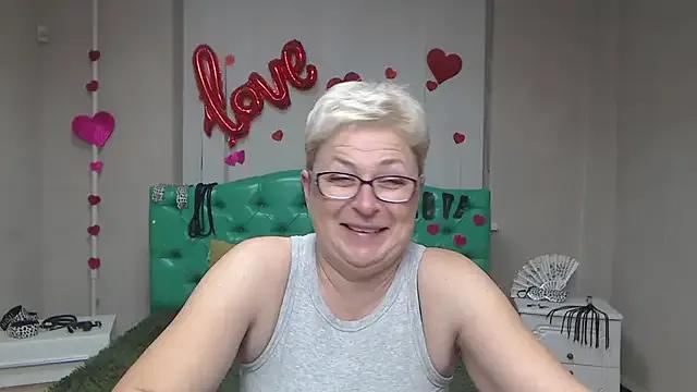 Private EmiliaGree on StripChat