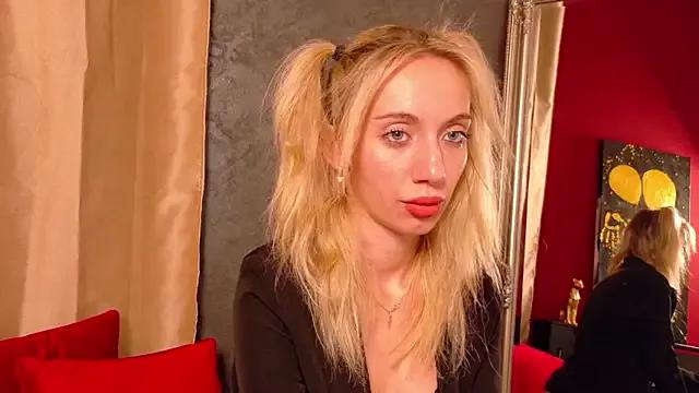 Freechat Emmilly_ on StripChat