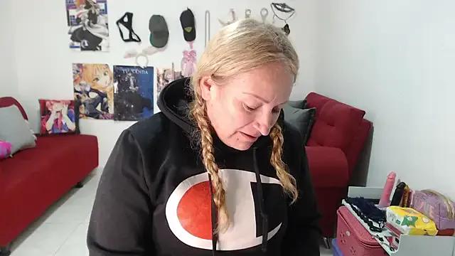 emperabigbootybigass on StripChat 