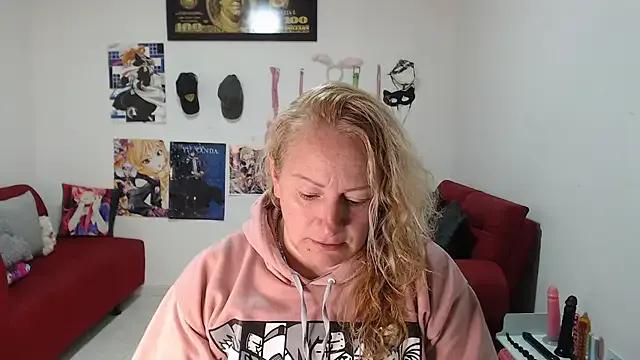 emperabigbootybigass on StripChat 