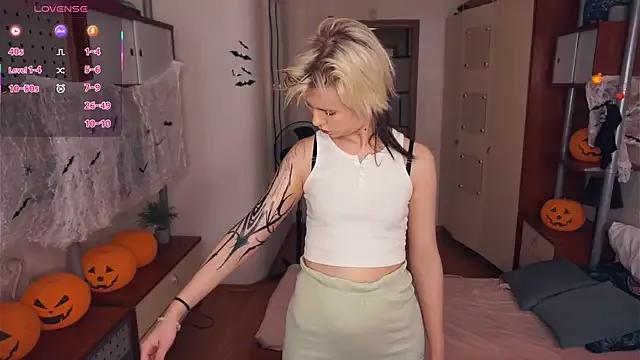 Freechat EngelAlman on StripChat