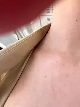 Freechat EveLittleSinner on StripChat