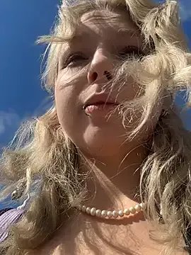 Freechat EveLittleSinner on StripChat