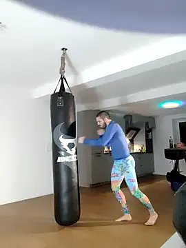 Freechat EyesNeverLies on StripChat