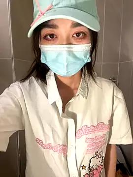 Freechat fioralba on StripChat