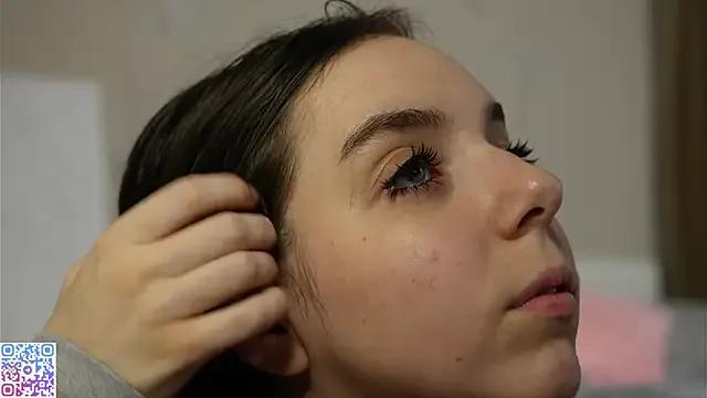 GenovesDi — tease shorts