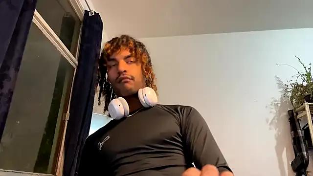 Freechat gerson173Hugo on StripChat