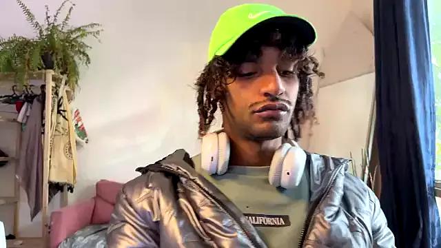 Freechat gerson173Hugo on StripChat