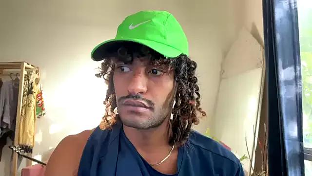 Freechat gerson173Hugo on StripChat