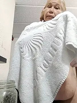 Freechat girl_amada on StripChat