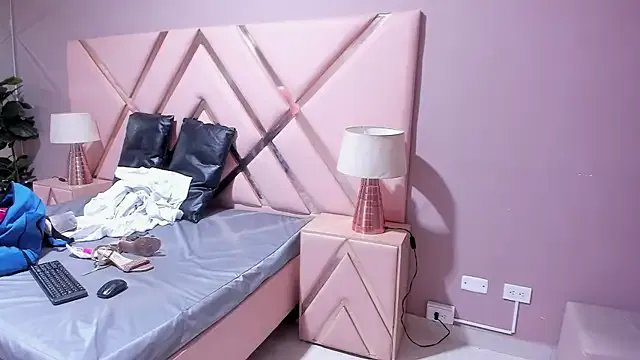 Freechat GiselJones on StripChat