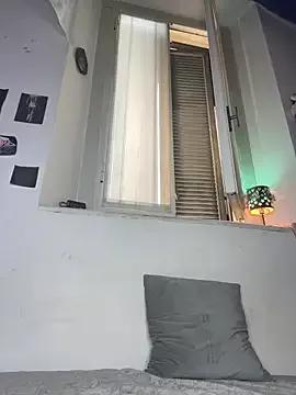 Freechat giuli_zerozero on StripChat