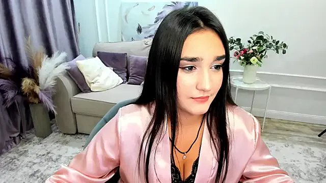 Private GoldenHeart_1 on StripChat